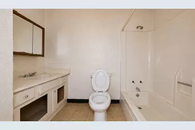 1402 Center Street, Richmond, TX 77469 - Photo 9