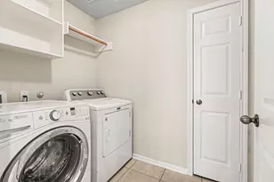 9018 Sunny Brook Ln, Pearland, TX 77584 - Photo 13