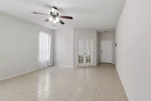 19910 Roycroft Ln, Richmond, TX 77407 - Photo 17