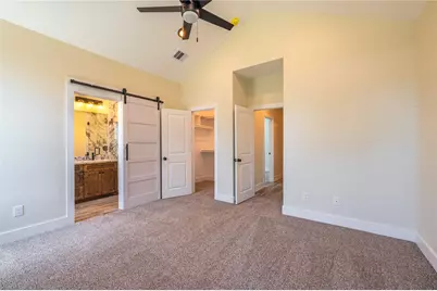 2410 28th Ave N, Texas City, TX 77590 - Photo 11