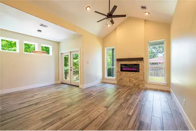 2410 28th Ave N, Texas City, TX 77590 - Photo 5