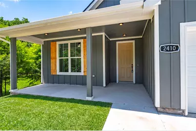 2410 28th Ave N, Texas City, TX 77590 - Photo 3