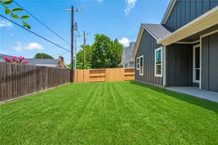 2410 28th Ave N, Texas City, TX 77590 - Photo 21