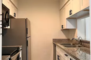 3005 Walnut Bend Ln, Houston, TX 77042 - Photo 5