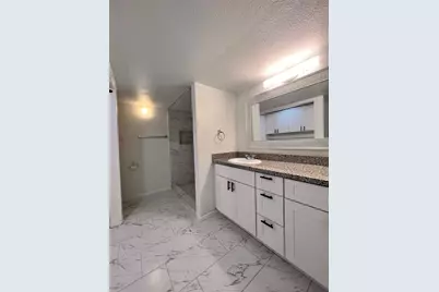 3005 Walnut Bend Lane #32, Houston, TX 77042 - Photo 11