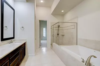 1368 W 25th Street, Houston, TX 77008 - Photo 11