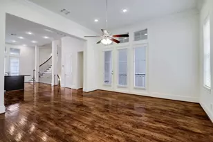 1368 W 25th St, Houston, TX 77008 - Photo 9