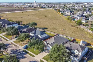 3411 Highland Point Ln, Pearland, TX 77581 - Photo 3