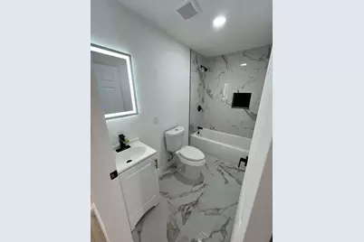 2413 Brewster Street, Houston, TX 77026 - Photo 9