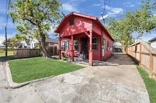 919 E 32nd St, Houston, TX 77022 - Photo 11