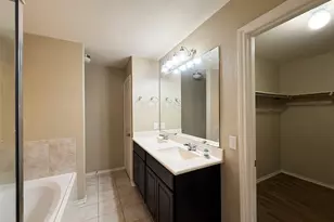 1626 Thornhollow Dr, Houston, TX 77014 - Photo 17