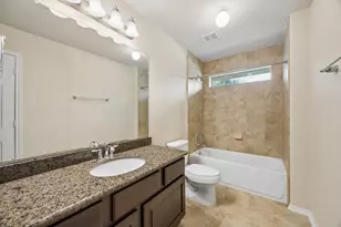 2400 Lakeway Dr, Friendswood, TX 77546 - Photo 31