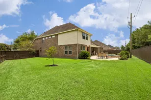 2400 Lakeway Dr, Friendswood, TX 77546 - Photo 35