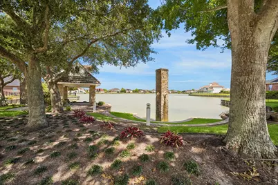 2400 Lakeway Drive, Friendswood, TX 77546 - Photo 43