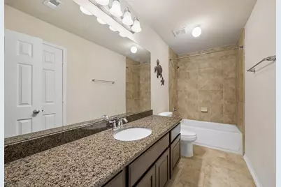 2400 Lakeway Drive, Friendswood, TX 77546 - Photo 33