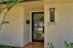 10711 Ella Lee Ln, Houston, TX 77042 - Photo 5