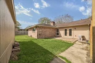 12403 Wedgehill Ln, Houston, TX 77077 - Photo 19