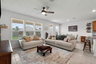 714 Allana Ln, Alvin, TX 77511 - Photo 5