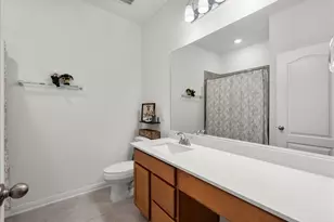 714 Allana Ln, Alvin, TX 77511 - Photo 11