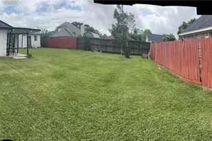 5111 Shirley St, Baytown, TX 77521 - Photo 3
