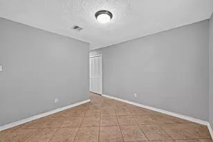 19610 San Gabriel Dr, Houston, TX 77084 - Photo 3