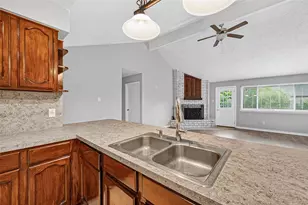 19610 San Gabriel Dr, Houston, TX 77084 - Photo 11