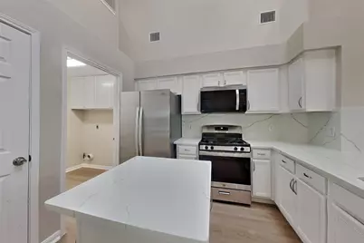 826 Featherbrook Court, Sugar Land, TX 77479 - Photo 5