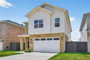 2207 Silverbonnet St, Houston, TX 77055 - Photo 5