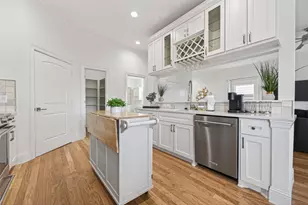 2207 Silverbonnet St, Houston, TX 77055 - Photo 19