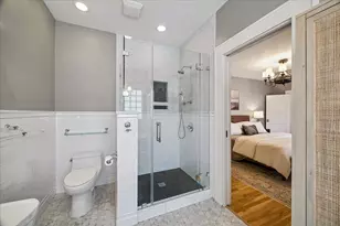 824 W Melwood St, Houston, TX 77009 - Photo 9