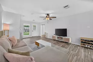 8302 Sanford St, Baytown, TX 77521 - Photo 11