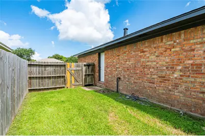 5422 Thistle Drive, Dickinson, TX 77539 - Photo 47