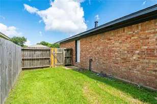 5422 Thistle Dr, Dickinson, TX 77539 - Photo 47
