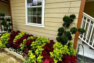 401 N 11th Street N, West Columbia, TX 77486 - Photo 11