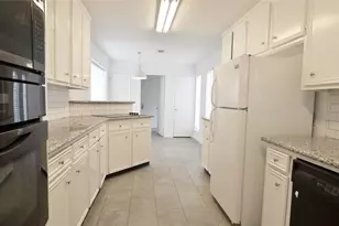 2023 Woodland Springs St, Houston, TX 77077 - Photo 13