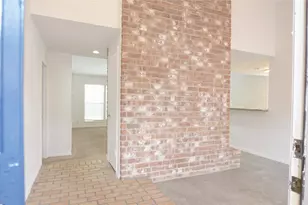 2023 Woodland Springs St, Houston, TX 77077 - Photo 9