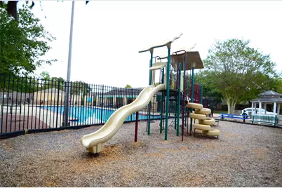 2023 Woodland Springs Street, Houston, TX 77077 - Photo 27
