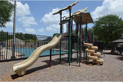 2023 Woodland Springs Street, Houston, TX 77077 - Photo 25
