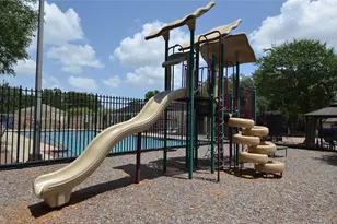 2023 Woodland Springs St, Houston, TX 77077 - Photo 25