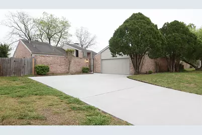 2023 Woodland Springs Street, Houston, TX 77077 - Photo 33