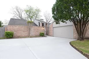 2023 Woodland Springs St, Houston, TX 77077 - Photo 37