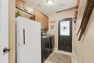 8921 Ridgecrest Dr, Manvel, TX 77578 - Photo 9
