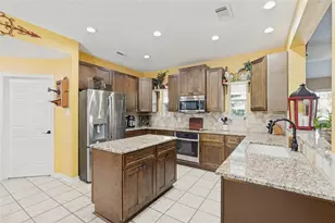 8921 Ridgecrest Dr, Manvel, TX 77578 - Photo 7