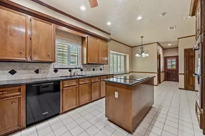 1723 Hidden Villas Drive, Kingwood, TX 77339 - Photo 9