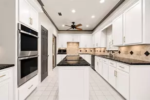 1723 Hidden Villas Dr, Kingwood, TX 77339 - Photo 11