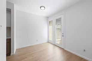 2139 Lake Village Dr, Houston, TX 77339 - Photo 3