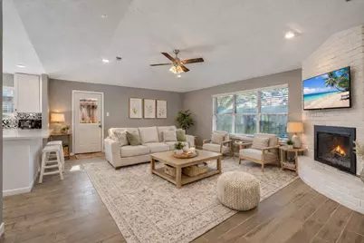 10006 Barmont Drive, La Porte, TX 77571 - Photo 9