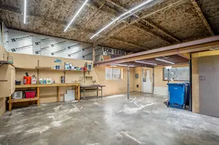 2411 Orange St, Waller, TX 77484 - Photo 33