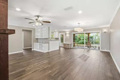 1205 Marine Drive, Galveston, TX 77550 - Photo 9