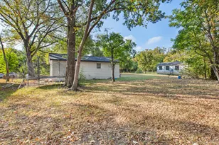 4603 Castle Ave, Bryan, TX 77808 - Photo 7